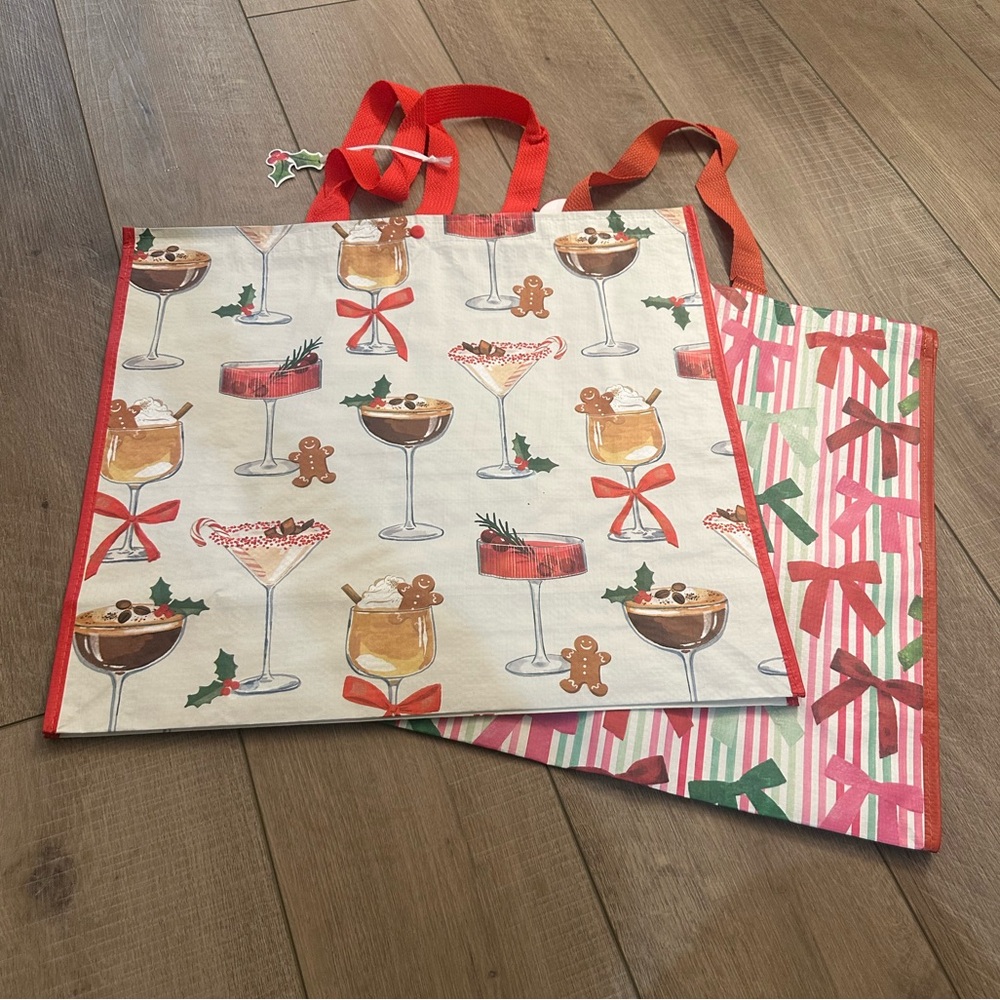 Homegoods TJMaxx Marshalls Christmas Bow & Christmas Cocktails Bags Set of 2 NWT